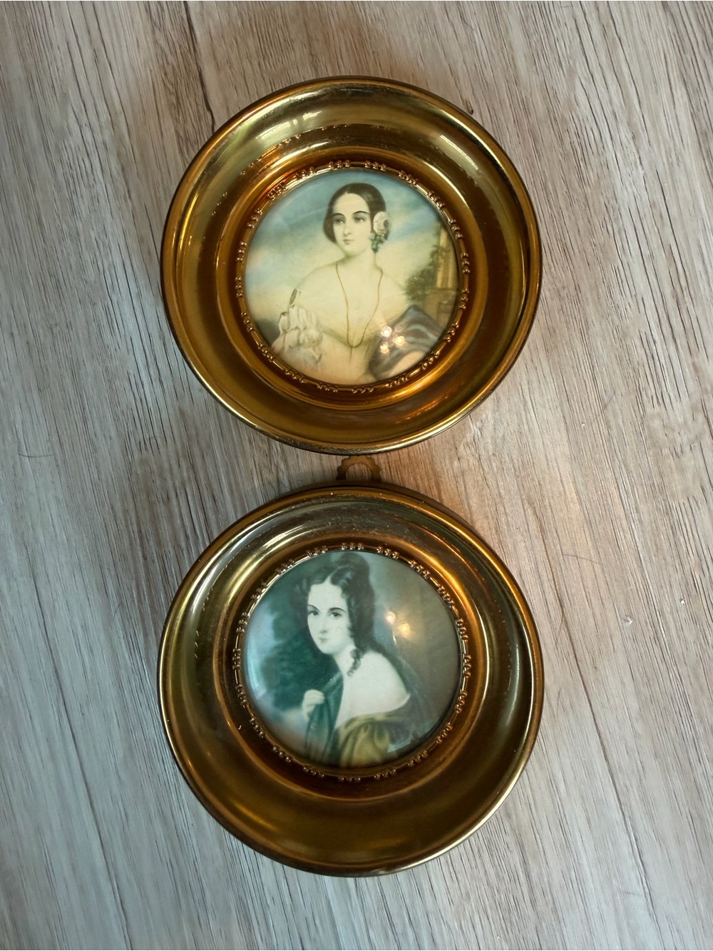 Vintage A Cameo Collection Miniature Wall Portrait